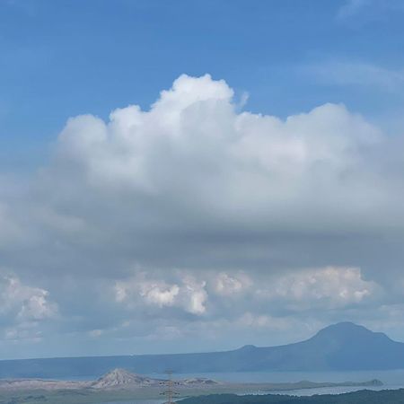 تاجيتاي Splendido Tagagtay Taal Lake Staycation Free Parking Netflix No Free Pool المظهر الخارجي الصورة
