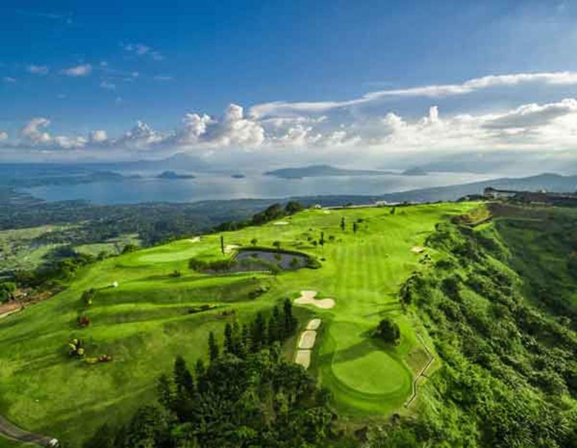 تاجيتاي Splendido Tagagtay Taal Lake Staycation Free Parking Netflix No Free Pool المظهر الخارجي الصورة