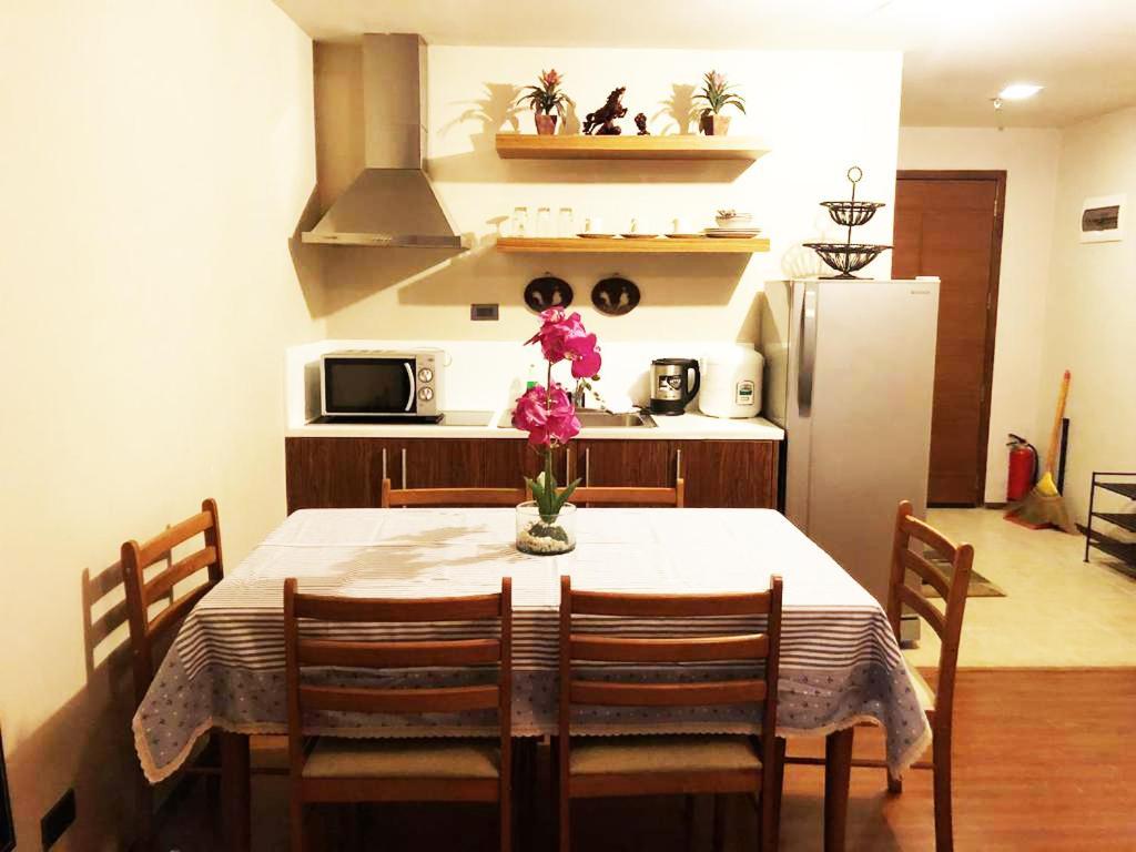 تاجيتاي Splendido Tagagtay Taal Lake Staycation Free Parking Netflix No Free Pool المظهر الخارجي الصورة
