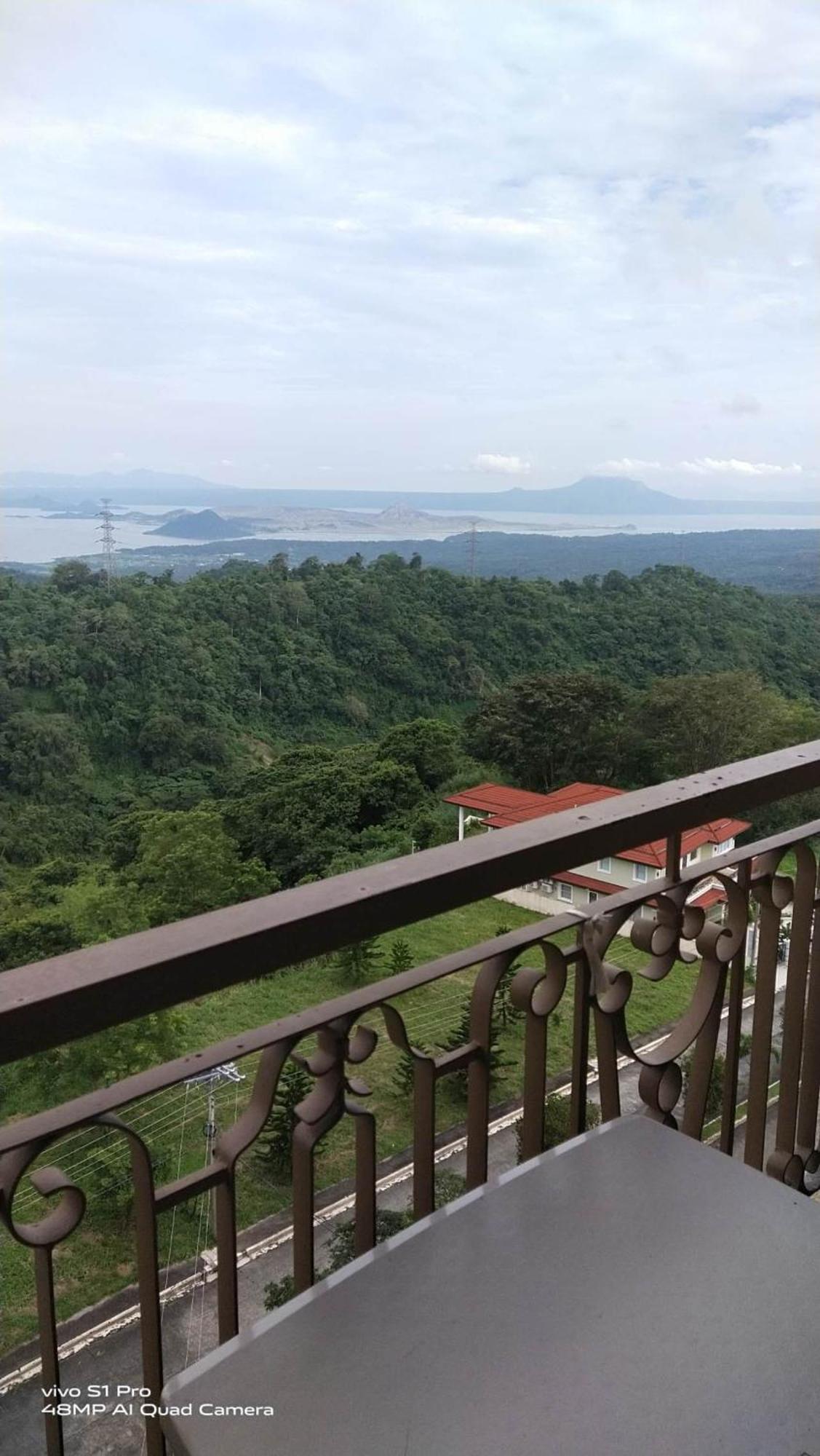 تاجيتاي Splendido Tagagtay Taal Lake Staycation Free Parking Netflix No Free Pool المظهر الخارجي الصورة