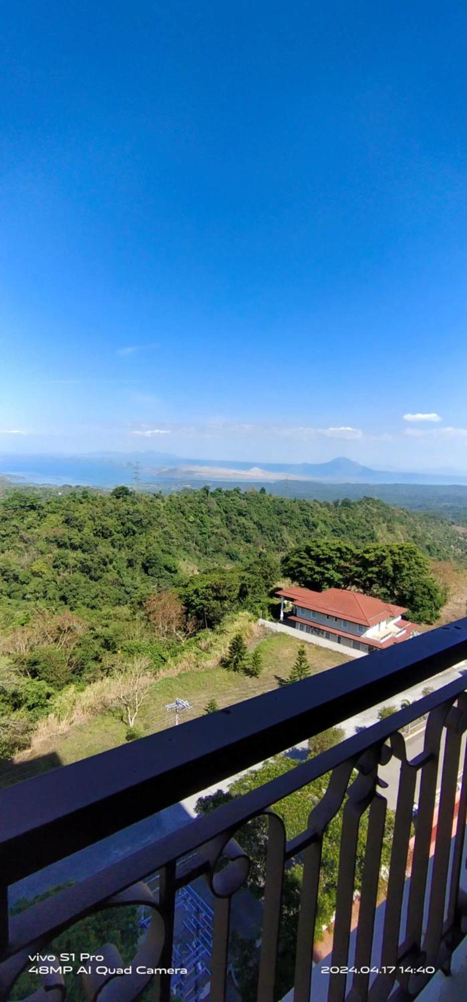 تاجيتاي Splendido Tagagtay Taal Lake Staycation Free Parking Netflix No Free Pool المظهر الخارجي الصورة