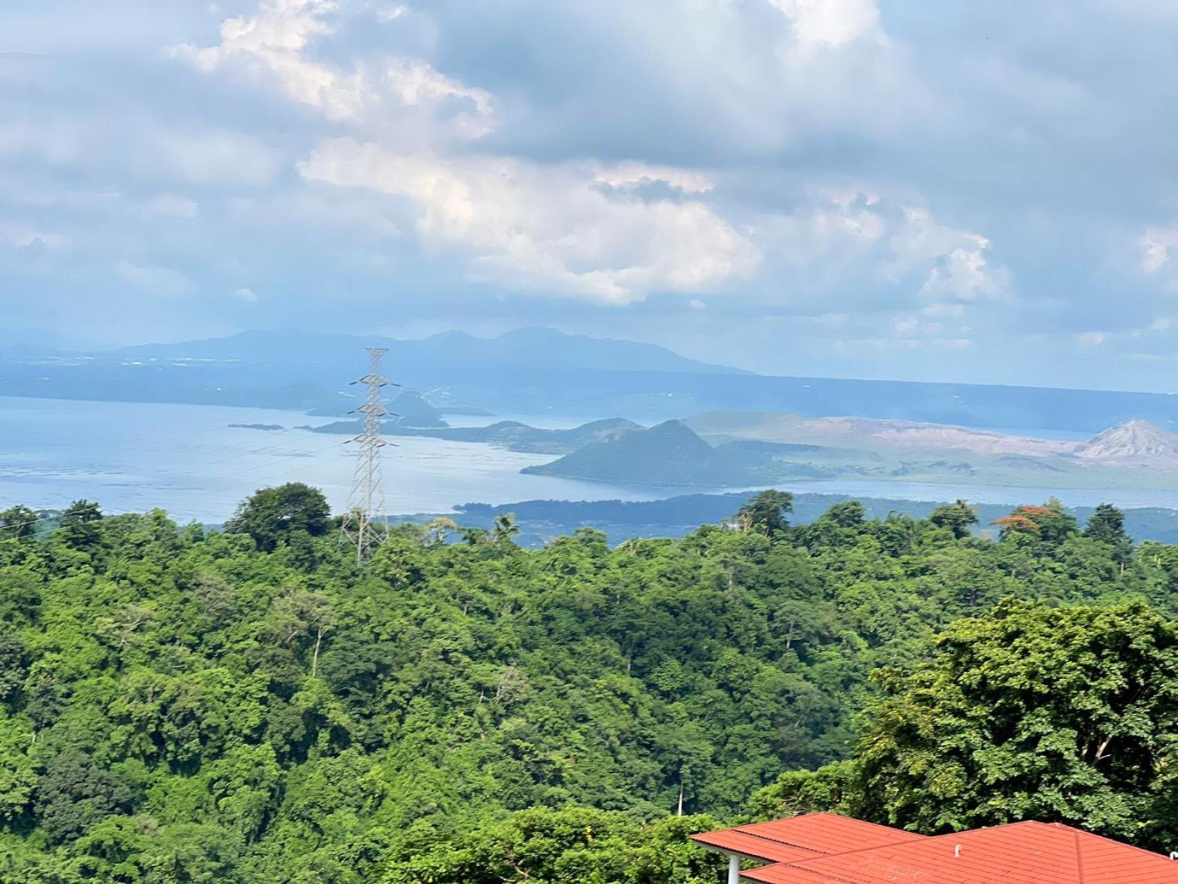 تاجيتاي Splendido Tagagtay Taal Lake Staycation Free Parking Netflix No Free Pool المظهر الخارجي الصورة