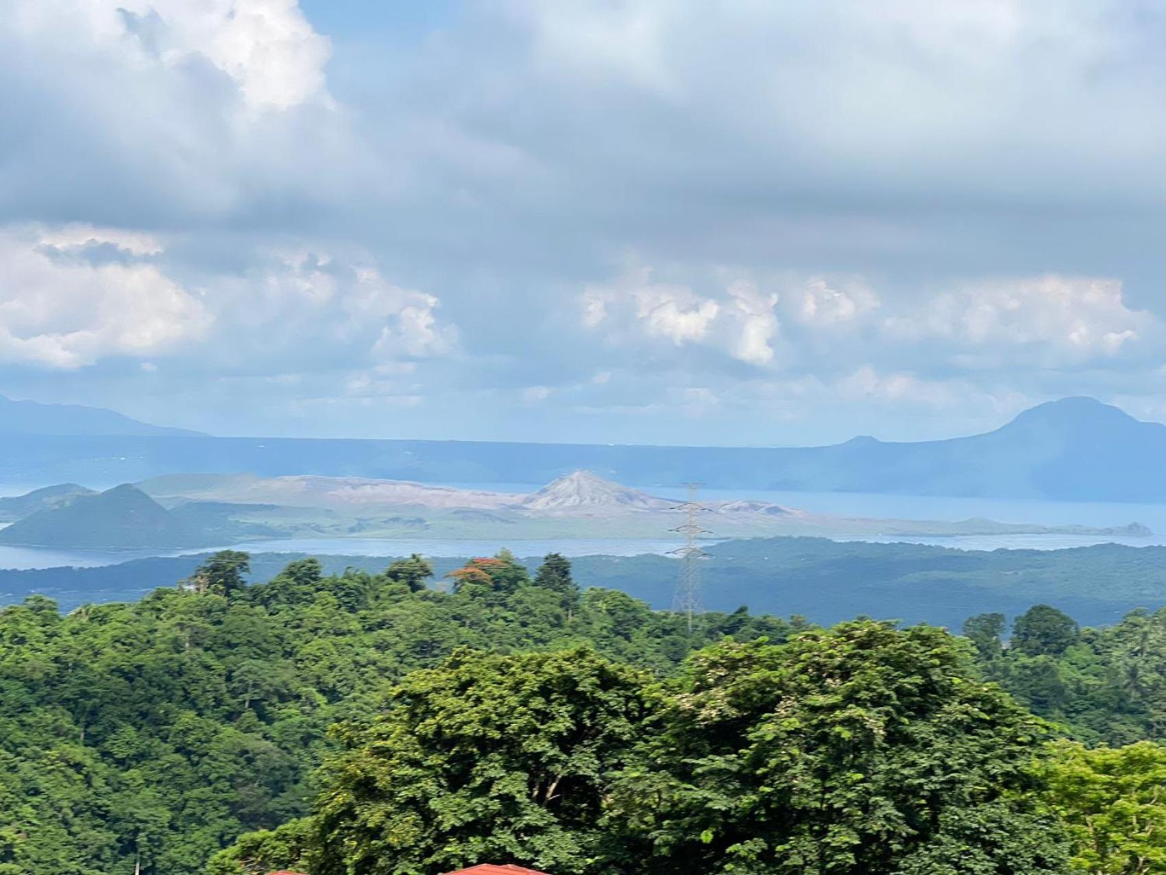 تاجيتاي Splendido Tagagtay Taal Lake Staycation Free Parking Netflix No Free Pool المظهر الخارجي الصورة