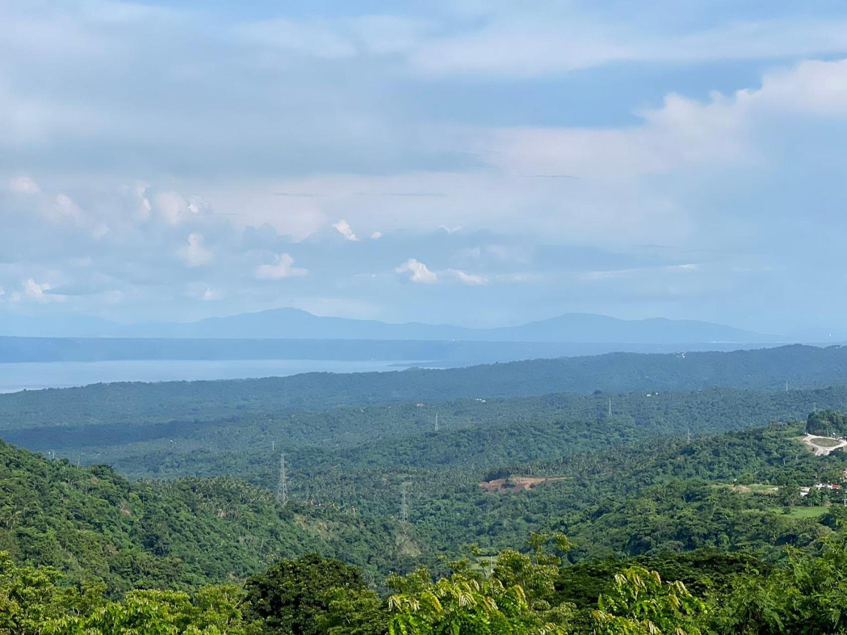 تاجيتاي Splendido Tagagtay Taal Lake Staycation Free Parking Netflix No Free Pool المظهر الخارجي الصورة