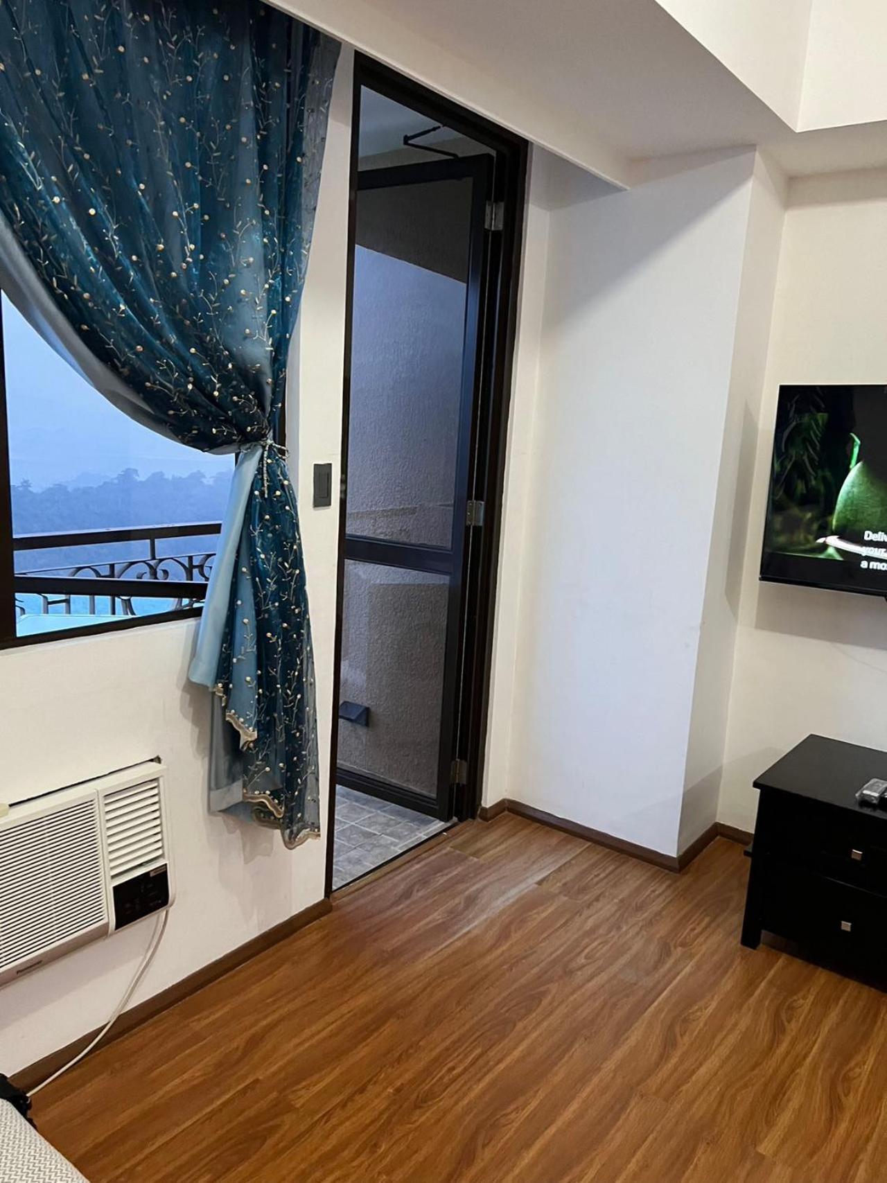 تاجيتاي Splendido Tagagtay Taal Lake Staycation Free Parking Netflix No Free Pool المظهر الخارجي الصورة